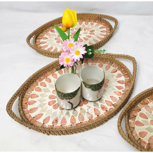 Plateau ovale en rotin laqué du Vietnam-Plateau de service artisanal avec incrustation de nacre, idéal pour les cadeaux ou la décoration intérieure - Product Image 1