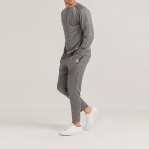 Sudadera profesional personalizada para hombre Diseño sólido 100% Algodón Calidad Nueva colección de invierno Disponible a precios al por mayor - Product Image 3