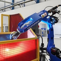 Bras robotisé Yaskawa GP180 à 6 axes, charge utile de 180 kg, système complet, robuste, pour soudage MIG MAG, extraction des fumées, automatisation, 2702 mm