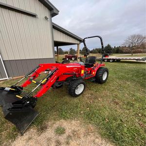 Premium Massey Ferguson 1526 Walking Tractor 65 a 140HP Gear Motor Driven Used Condition Precio al por mayor disponible en stock - Product Image 4