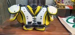 Último Diseño de Protectores de Hombro para Fútbol Americano, Material de Malla Transpirable, Profesionales, para Competición, Talla Grande, Verano - Product Image 4