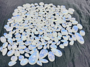 Wholesale <b>Rainbow</b> Natural Moon Stone Cabochon High Grade Flashy Loose Gemstone for Pendant Necklace - Product Image 3