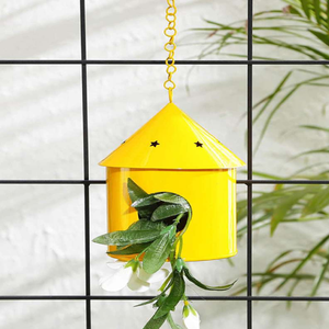 Jardinière suspendue en métal orange | Style nichoir décoratif avec découpes coeur et étoile extérieur/intérieur au prix de gros - Product Image 2