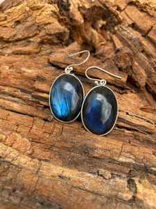 Boucles d'oreilles clous en labradorite naturelle, argent sterling 925 plaqué or, bijoux bohèmes mignons pour femmes, cadeau d'anniversaire et de fête - Product Image 2