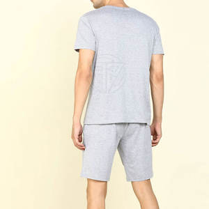 ชุดเสื้อยืดและกางเกงขาสั้นลำลองผู้ชายแบบเรียบง่าย รุ่นใหม่ปี 2025 ขายส่ง สำหรับฤดูร้อน เป็นมิตรกับสิ่งแวดล้อม ระบายอากาศได้ดี น้ำหนักเบา - Product Image 2