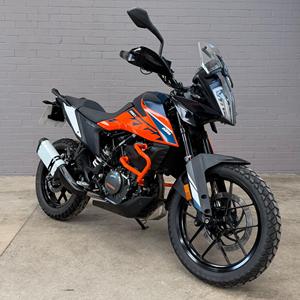 Moto de tourisme d'aventure 390 cm³ bicylindre haute performance d'occasion pour la ville et la route à vendre - Product Image 6