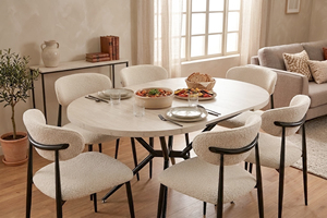 Este moderno juego de comedor combina una estética minimalista con alta durabilidad. Con su diseño trasero curvo único y tela texturizada - Product Image 3