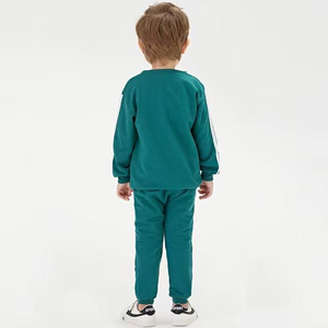 Conjunto Deportivo de Invierno Personalizado para Adultos, Niños y Niñas, Sudadera con Capucha de Manga Larga, Pantalones Jogger, Dos Piezas - Product Image 3