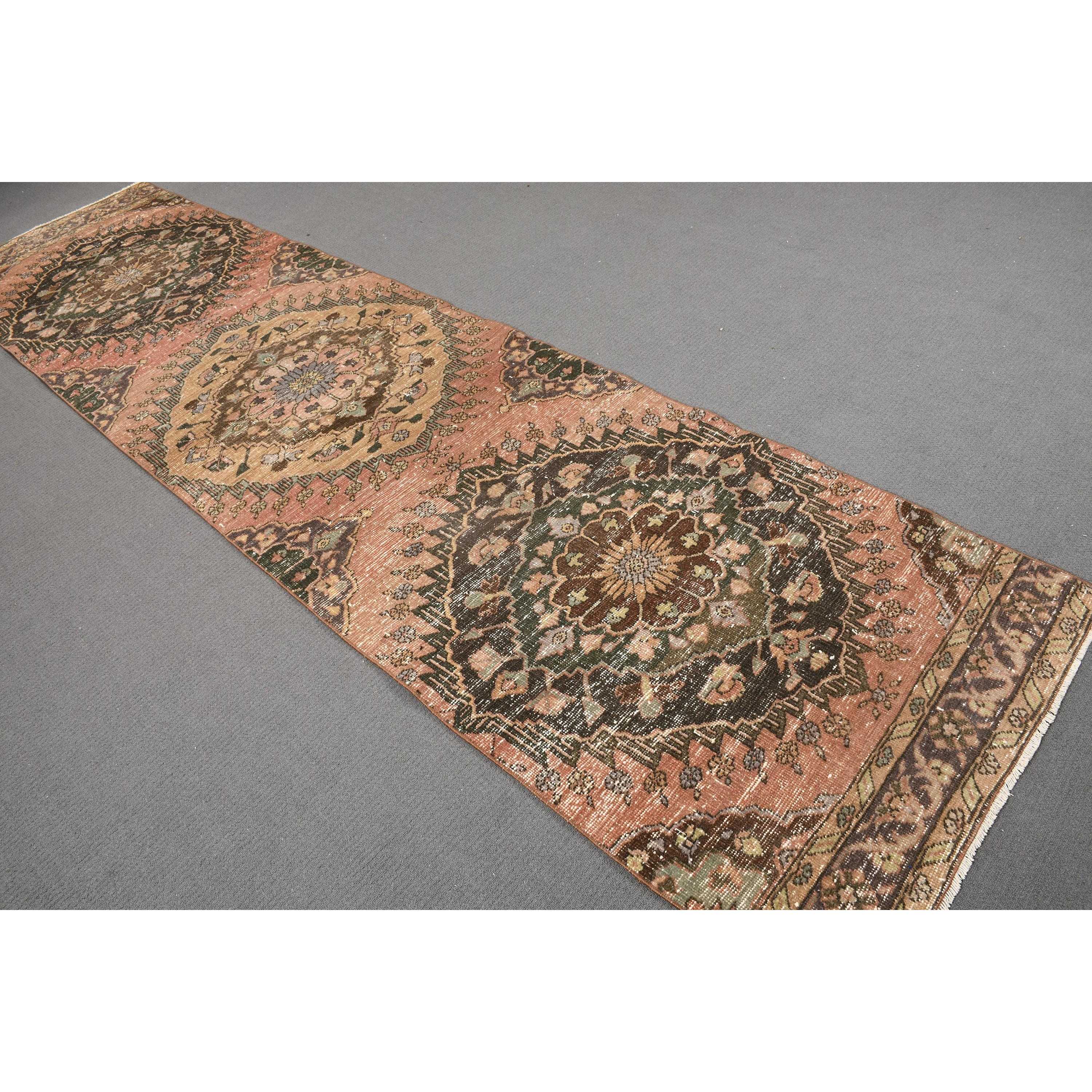 สีน้ำตาล