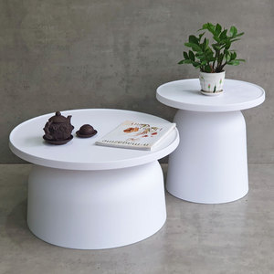 Minimalist Round Double <b>Sofa</b> <b>Table</b> Made of PP Plastic - Product Image 2