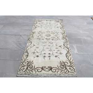 พรมวินเทจสไตล์ตุรกี ขนาด 3.6x7.7 ฟุต สีขาวน้ำตาลลายตาราง - Product Image 1