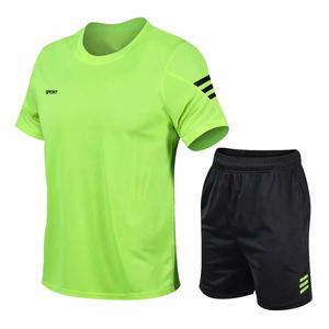 Ensembles de maillots de football personnalisables de haute qualité 100% polyester Prix d'usine Nouveau design sublimé Uniforme de football 2026 - Product Image 5