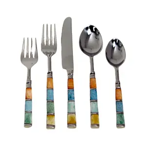 Set sendok garpu baja tahan karat alat makan logam cetak Logo kustom kualitas Premium mewah harga rendah untuk hadiah pernikahan