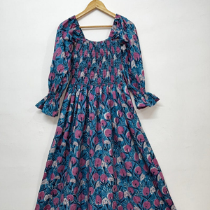 เดรสแมกซี่จับจีบแบบโบราณสำหรับผู้หญิงชุดเดรสชายหาดแขนยาวลายดอกไม้ผ้าลูกไม้สำหรับฤดูใบไม้ร่วงพร้อมชุดกระดุมธรรมชาติรวม - Product Image 1