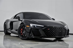 (W&T) PROMOCIÓN Venta de Auto Usado Audl R8 2020, Coupé de 2 Puertas, Tracción en las Cuatro Ruedas (5.2L 10 cilindros 7AM), Color Negro Metálico, SUV USADO - Product Image 3