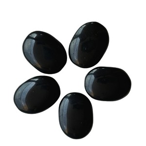 Pierres de palmier ovales en agate noire de qualité supérieure pour le massage ou la guérison des chakras et les cadeaux disponibles en vrac - Product Image 6