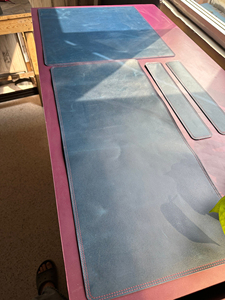 แผ่นรองโต๊ะหนังแท้หรูหรากันกลิ่นแบบแฮนด์เมดทนทานกันลื่นใช้งานบนโต๊ะอย่าง LDM-0114หรูหรา - Product Image 6