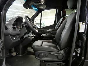 รถ2500มือสอง2024 Mercedes-Benz Sprinter 144โดยสารรถตู้ RWD - Product Image 6