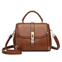 Sac à main de luxe pour femme en cuir véritable de qualité supérieure, avec bandoulière réglable, poignées supérieures, fermeture éclair, chaînes et bouton, écologique pour un usage quotidien