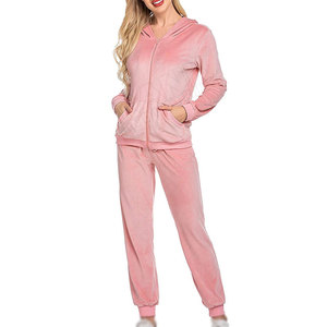 Conjunto Deportivo de Pantalones y Sudadera con Capucha de Terciopelo de Algodón para Mujer, Ropa Casual de Calle, Logotipo Personalizado, Fabricante OEM ODM - Product Image 4