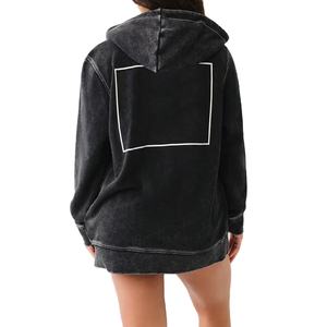 Nouvel ensemble court à capuche en coton délavé à l'acide avec logo, design hiver 2026 pour femme - Product Image 4