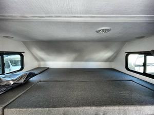 รถบ้านมือสอง ปี 2025 ยี่ห้อฟอเรสต์ริเวอร์ รุ่นฟอร์เรสเตอร์ 3011DSF สีเทา จากสหรัฐอเมริกา - Product Image 6