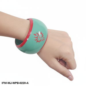 Brazalete de Madera Teñido a Mano con Motivo de Sol Boho, Joyería de Madera Sostenible y Ecológica para Mujer - Product Image 2