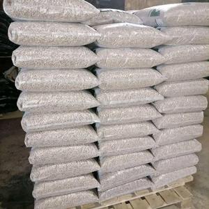 Granulés de bois Premium ENplus A1 6 mm Sacs de 15 kg |   Granulés de sapin de haute qualité pour le chauffage à des prix modérés - Product Image 3