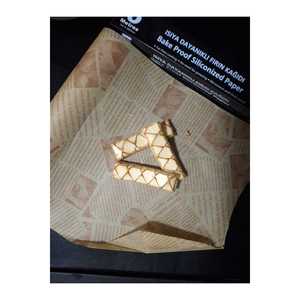 กระดาษรองอบลายพิมพ์เคลือบกันติด ทนความร้อน ขนาด 5 เมตร - Product Image 4
