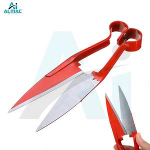 Tijeras para ovejas de doble arco de alta calidad ALMAC, ideales para un corte de lana eficiente sin electricidad en condiciones de granja remotas - Product Image 1