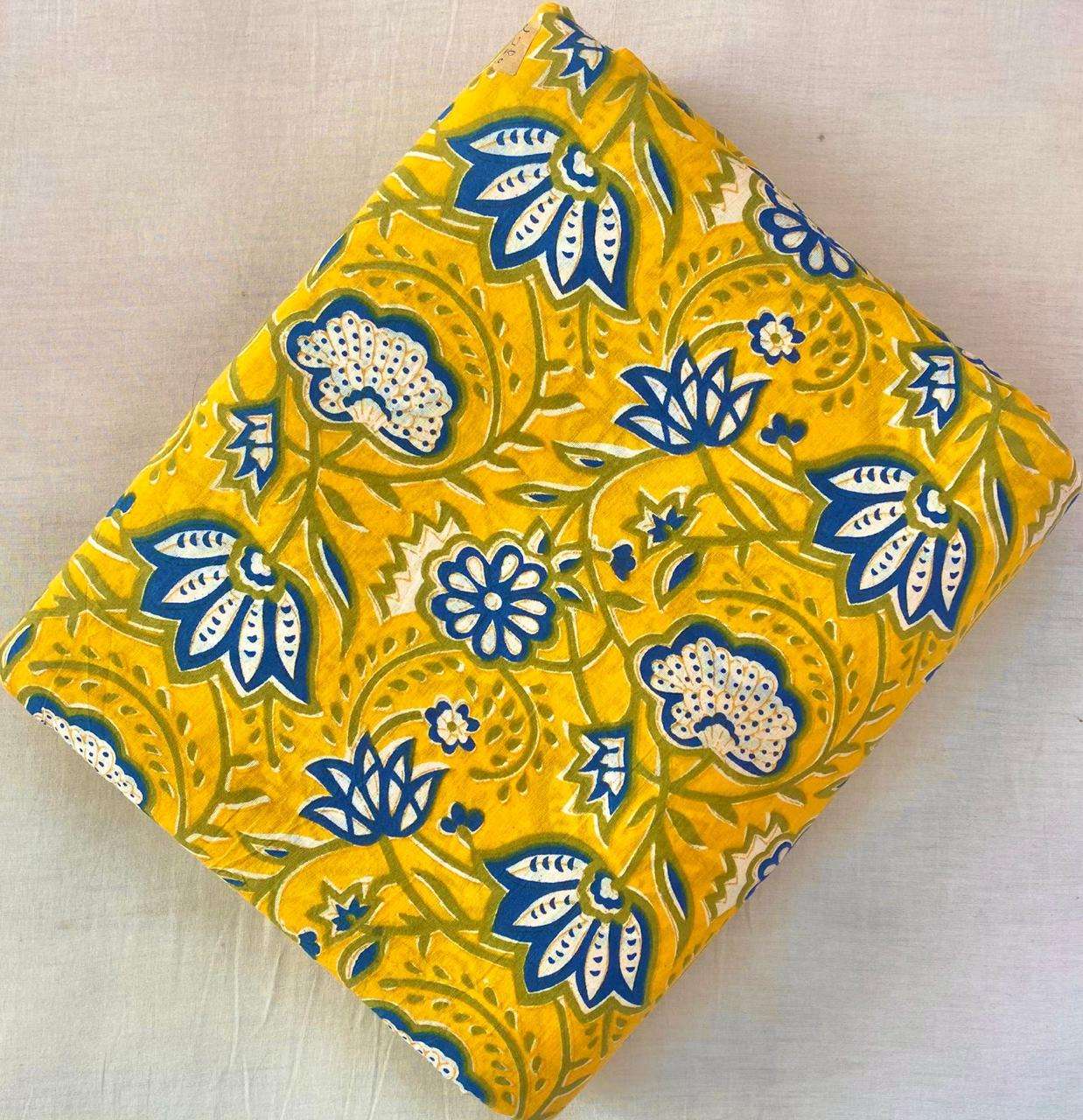 สีเหลือง