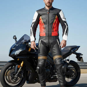 Traje de Motocicleta de Seguridad de Estilo Avanzado para Hombres, Pilotos Profesionales, Hecho en Pakistán - Product Image 3