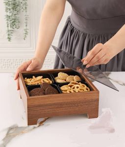 กล่องผลไม้ทำจากไม้สีน้ำตาลสำหรับตกแต่งที่สร้างขึ้นสำหรับการจัดเก็บและนำเสนอของขวัญในห้องครัวร่วมสมัย - Product Image 1