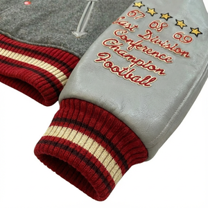 Veste de baseball universitaire tendance et élégante, corps en laine, manches en cuir PU, patchs brodés, veste de baseball universitaire pour hommes - Product Image 6