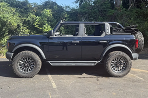 LISTO PARA CONDUCIR - USADO, VOLANTE A LA IZQUIERDA |   CONDUCCIÓN DERECHA |   Ford Bronco 2021 con 14,000 millas, 4 puertas - Product Image 5