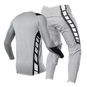 Conjunto de Motocross Ultra Cómodo y Resistente al Viento, Diseñado para Largas Horas de Carrera con Movimiento Receptivo y Estabilidad en las Carreras - Product Image 4