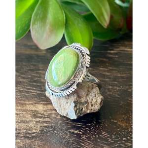 Navajo Handcrafted Australian Gaspeite <b>Ring</b> Sterling <b>Silver</b> Bezel Set Size 7.5 <b>Dainty</b> Statement Jewelry - Product Image 4