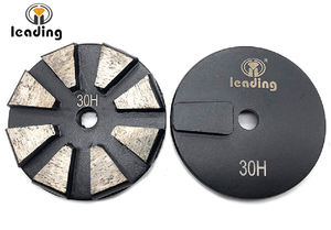 Disque de meulage rugueux TERRCO compatible 3 pouces (80 mm) avec système de changement de vitesse, huit segments radiaux pour la préparation des surfaces en béton - Product Image 2