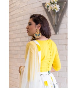 Yellow Mogra Lehenga Set Indian Fashion Styling Quality Kurti y pantalones de fabricante indio - Product Image 2