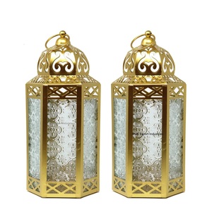 Lanternes à bougie marocaines en métal avec verre coloré design pour la maison et les lanternes de table décoratives de Noël - Product Image 5