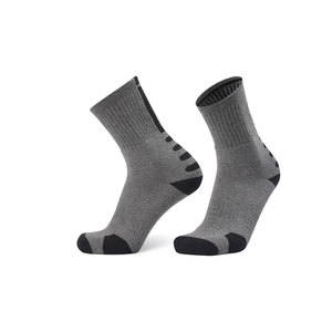 Hot New Custom Polyester Men Athletic Socks Alta calidad Secado rápido Transpirable al aire libre con Logo New Fashion Men Socks - Product Image 5