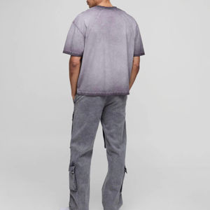 T-shirt personnalisé pour homme, 100% coton, qualité luxe, col rond côtelé, style streetwear, effet délavé soleil. - Product Image 4