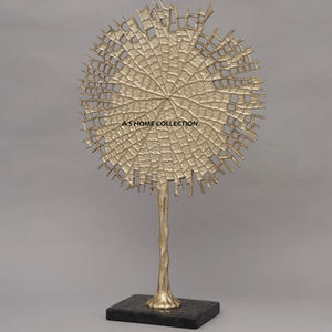 Sculpture géométrique en forme de base en marbre noir poli en aluminium doré, design abstrait, décoration intérieure pour la maison - Product Image 5