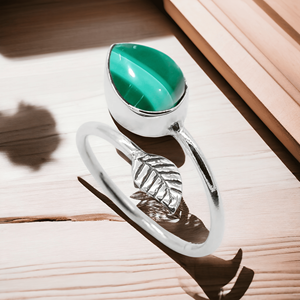 925 Sterling Silver Réglable Dainty Poire Cabochon Anneau Original Malachite Gemstone Feuille Style Moissanite pour La Fête De Mariage - Product Image 1