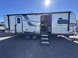 Remolque RV de Lujo con Estructura de Aluminio, Caravana Todoterreno con Ducha y Baño, Ligero y Remolcable, ¡Oferta! - Product Image 2