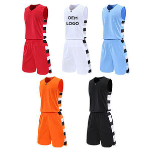 Uniforme de basket-ball réversible personnalisé, maillot à séchage rapide avec short en mesh, taille plus, 100% polyester, design de logos personnalisés - Product Image 1