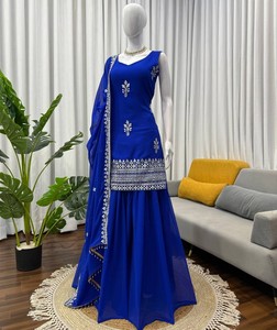 Élégant costume Sharara en georgette bleu royal pour femmes Kurti lourdement brodé avec dupatta Parfait pour les événements festifs et les mariages - Product Image 2