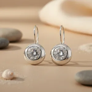 Pendientes de Aro de Plata 925 con Circonita Cúbica para Mujer, Diseño Geométrico de Corona, Estilo Religioso Clásico para Regalo - Product Image 1