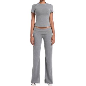 Conjunto de 2 Piezas para Mujer, Camiseta de Manga Corta y Pantalones Cortos por Encima de la Rodilla, Casual, 100% Algodón - Product Image 1