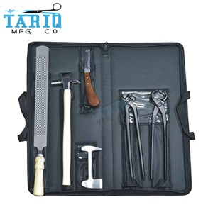 ชุดเครื่องมือช่างเกือกม้ามืออาชีพ รุ่นใหม่ ปี 2024 ทำจากสแตนเลส พร้อมตะไบตีกีบ กรรไกรตัดกีบ อุปกรณ์ฆ่าเชื้อเพื่อความปลอดภัย TARIQMFG.CO - Product Image 1